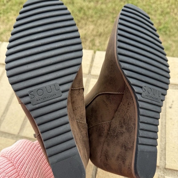 NATURALIZER SOUL Haley Brown Wedge Ankle Bootie Comfort Fall Winter Boots 9.5 - Picture 5 of 7